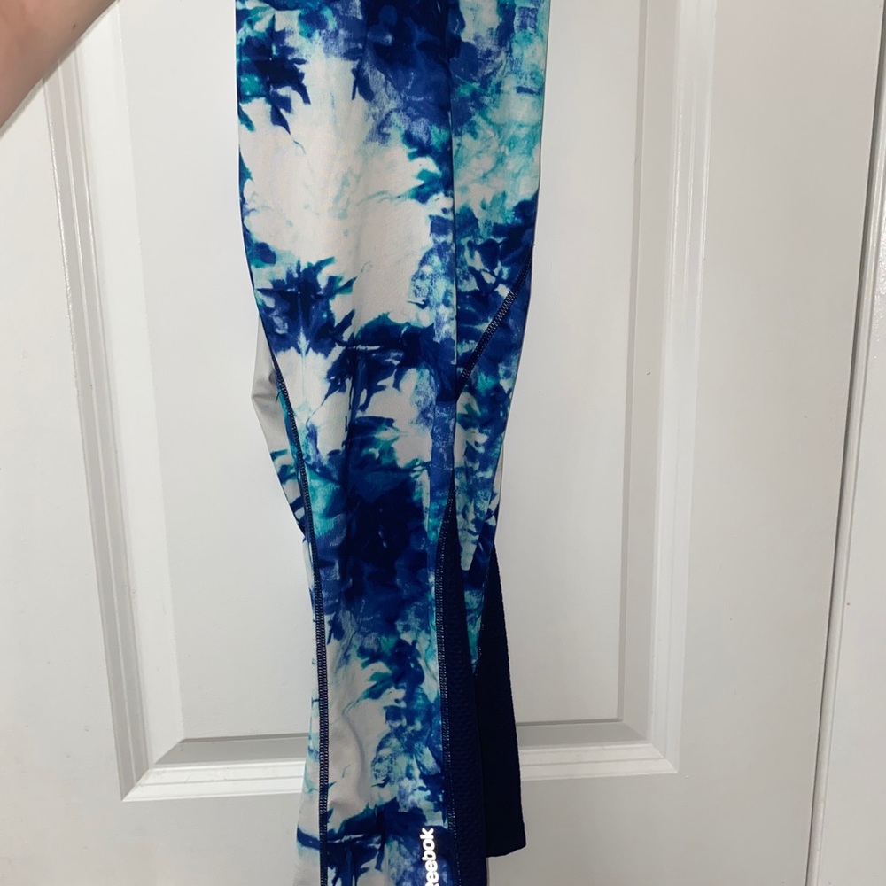 CLOSET CLEAN-OUT! Reebok workout pants! - Picture 2 of 4